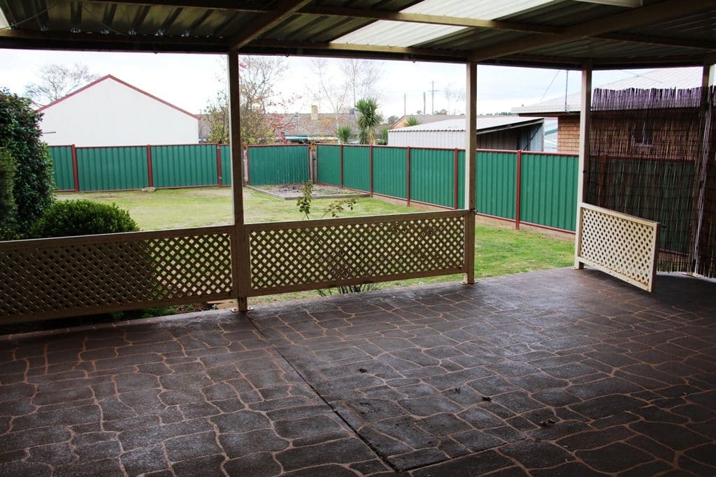21 Youman Street, Guyra - Thumbnail 6