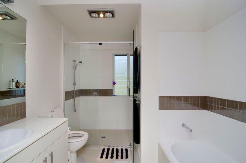 4 Border Drive North, CURRUMBIN WATERS QLD 4223, Currumbin Waters - Thumbnail 7