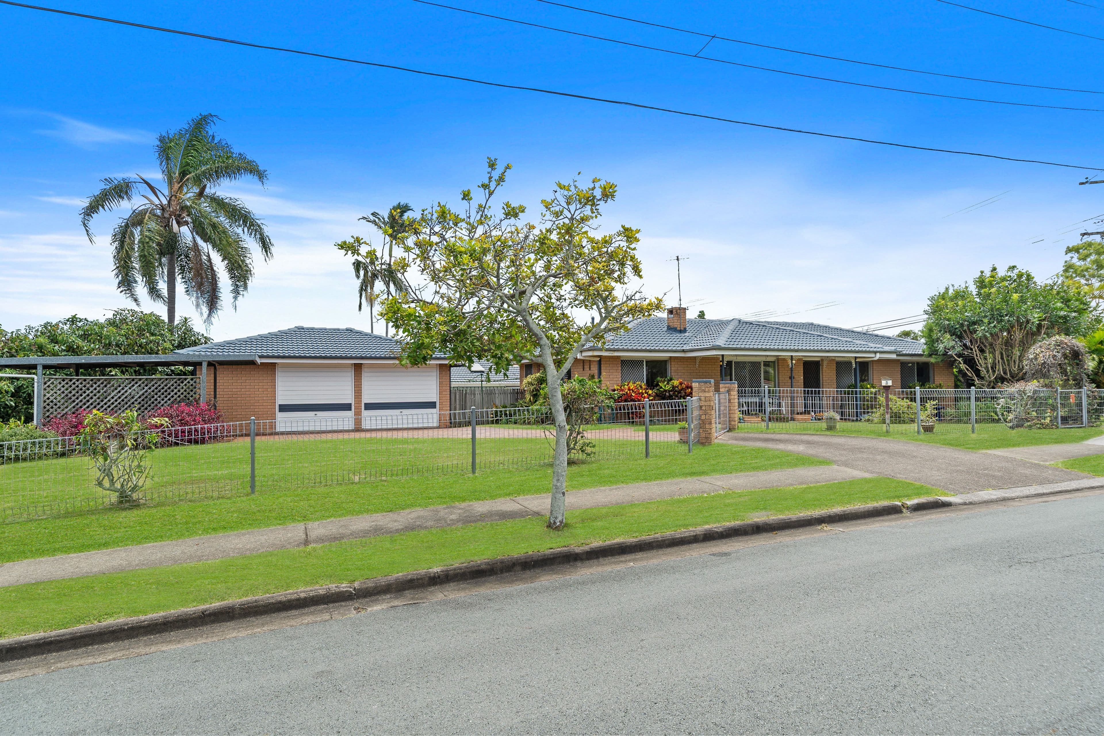1 Lenore Crescent, Springwood QLD 4127, Springwood - Thumbnail 2