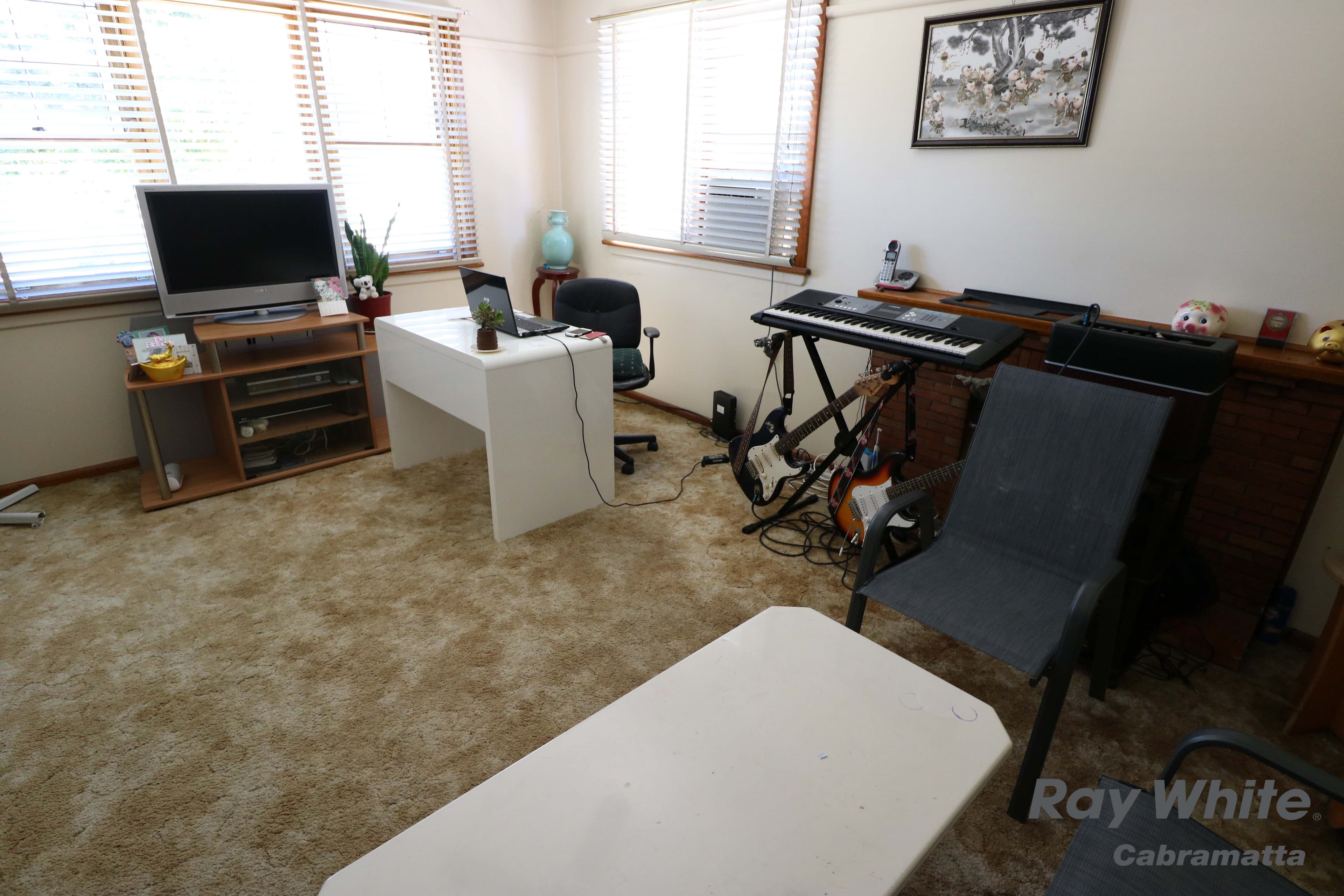 8 Lasa Street, Cabramatta - Thumbnail 2