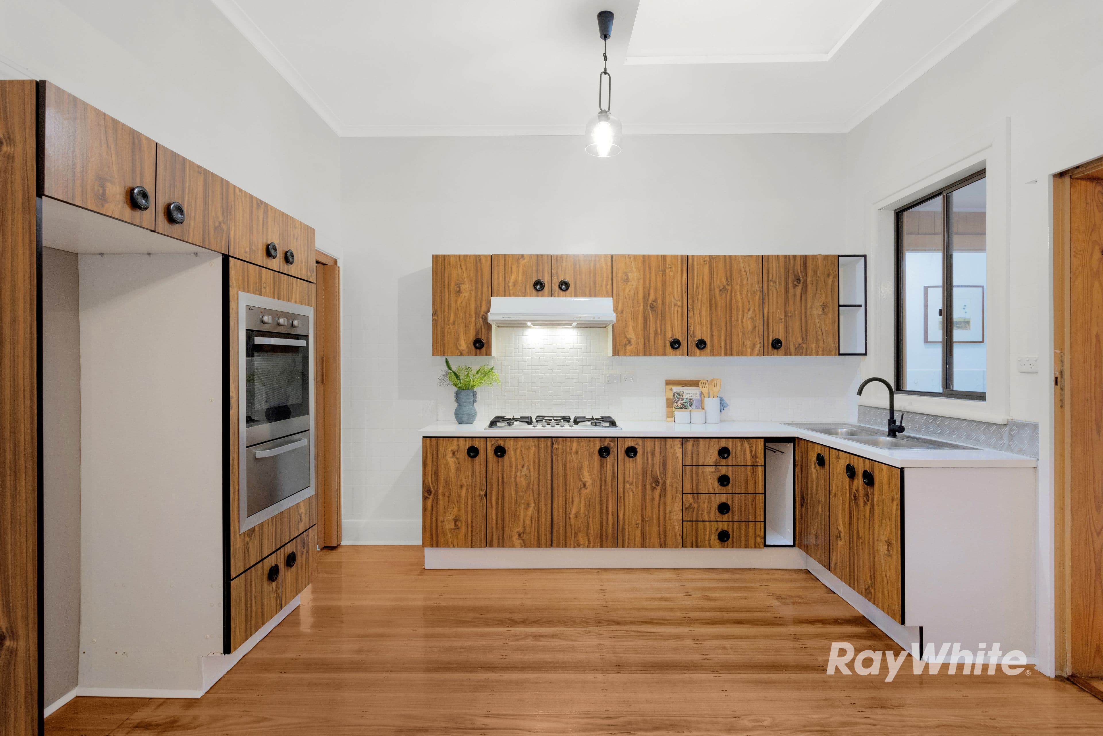 36 Moorookyle Avenue, Hughesdale VIC 3166, Hughesdale - Thumbnail 5