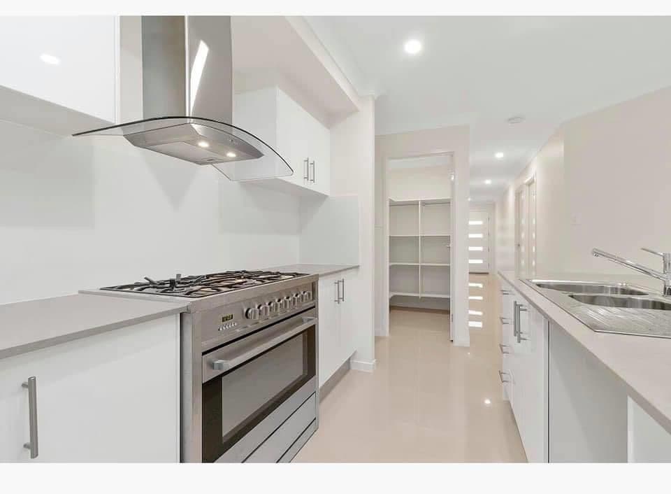 8 Reuben Boulevard, Logan Reserve QLD 4133, Logan Reserve - Thumbnail 2