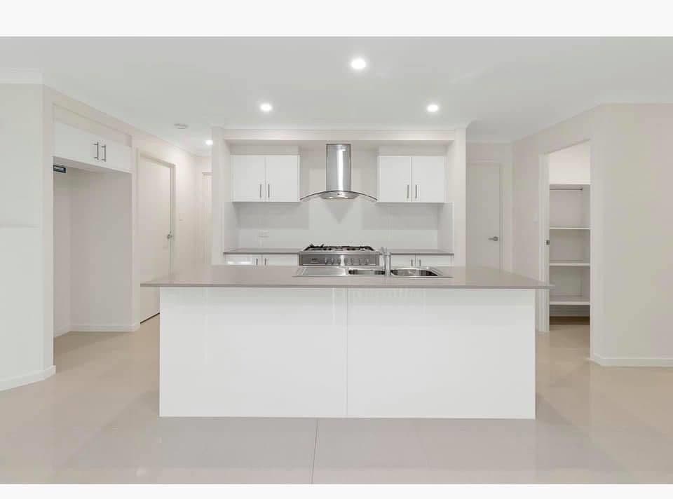 8 Reuben Boulevard, Logan Reserve QLD 4133, Logan Reserve - Thumbnail 3