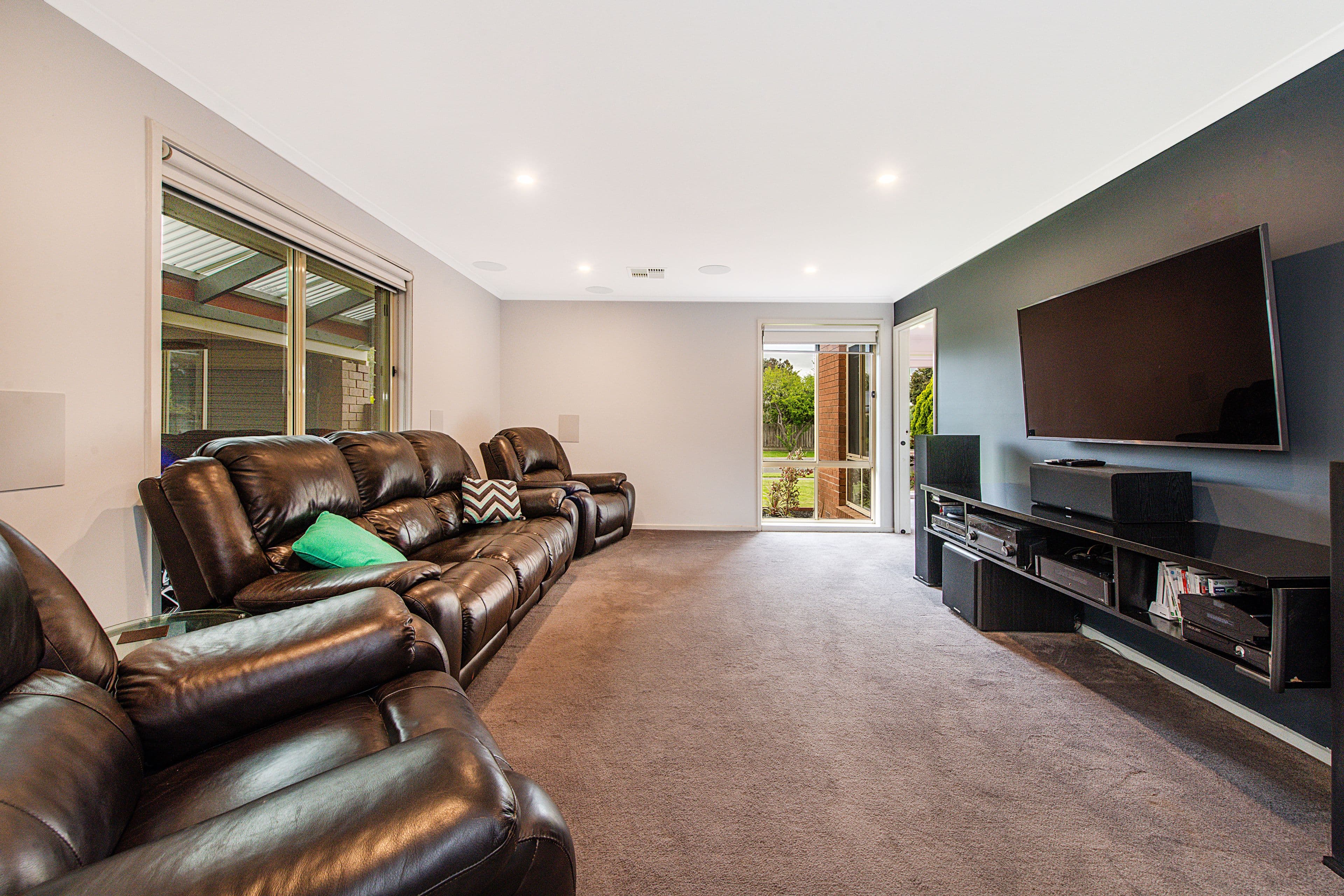 7 Trefoil Street, Ferntree Gully VIC 3156, Ferntree Gully - Thumbnail 5