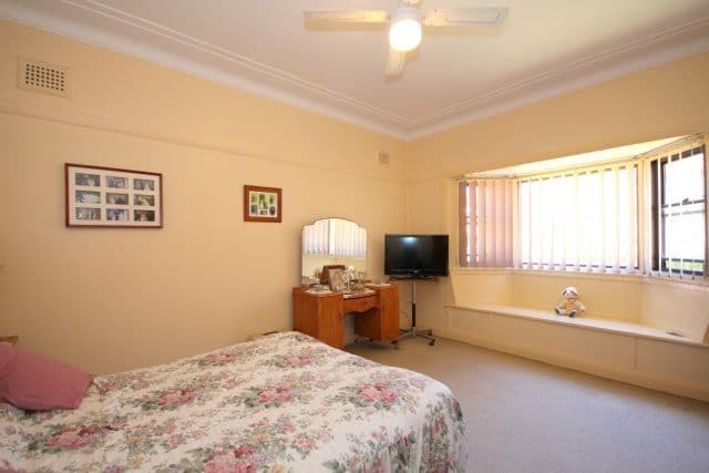 4 McMillan Street, YAGOONA NSW 2199, Yagoona - Thumbnail 4
