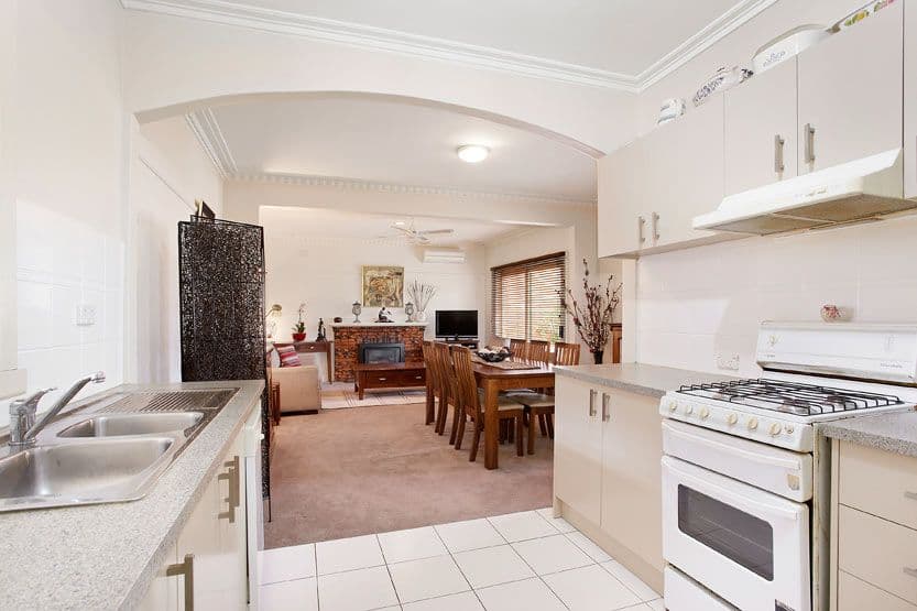 275 Rossmoyne Street, THORNBURY VIC 3071, Thornbury - Thumbnail 3