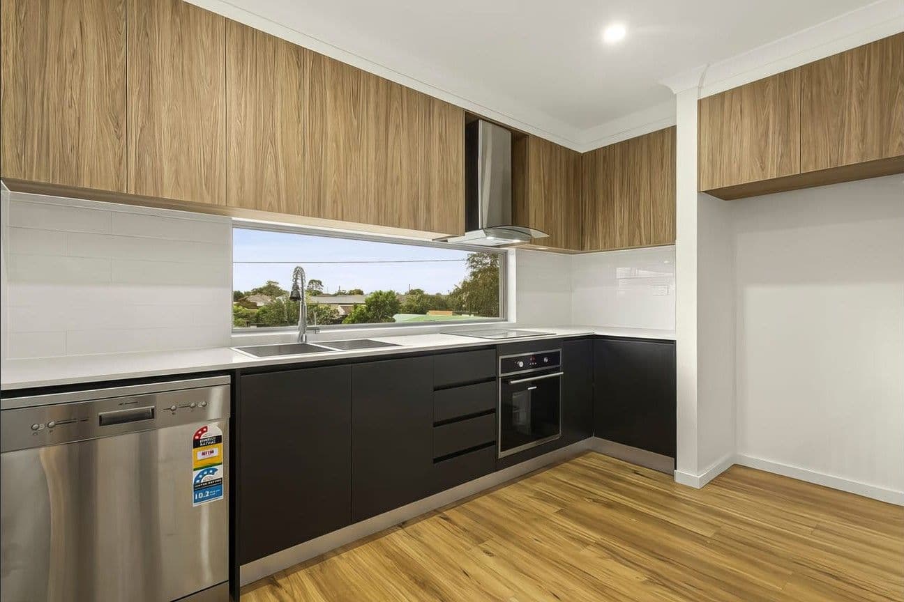 5B Manor Street, Werribee VIC 3030, Werribee - Thumbnail 3