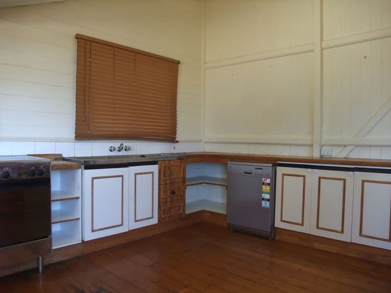 55 Sherriff Street, HERMIT PARK QLD 4812, Hermit Park - Thumbnail 2