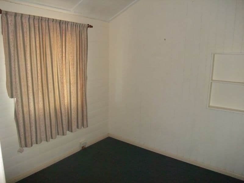 55 Sherriff Street, HERMIT PARK QLD 4812, Hermit Park - Thumbnail 8