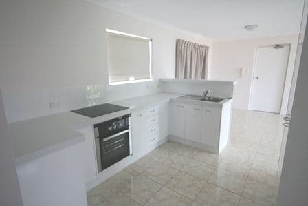 13 Bride Street, Wynnum QLD 4178, Wynnum - Thumbnail 2