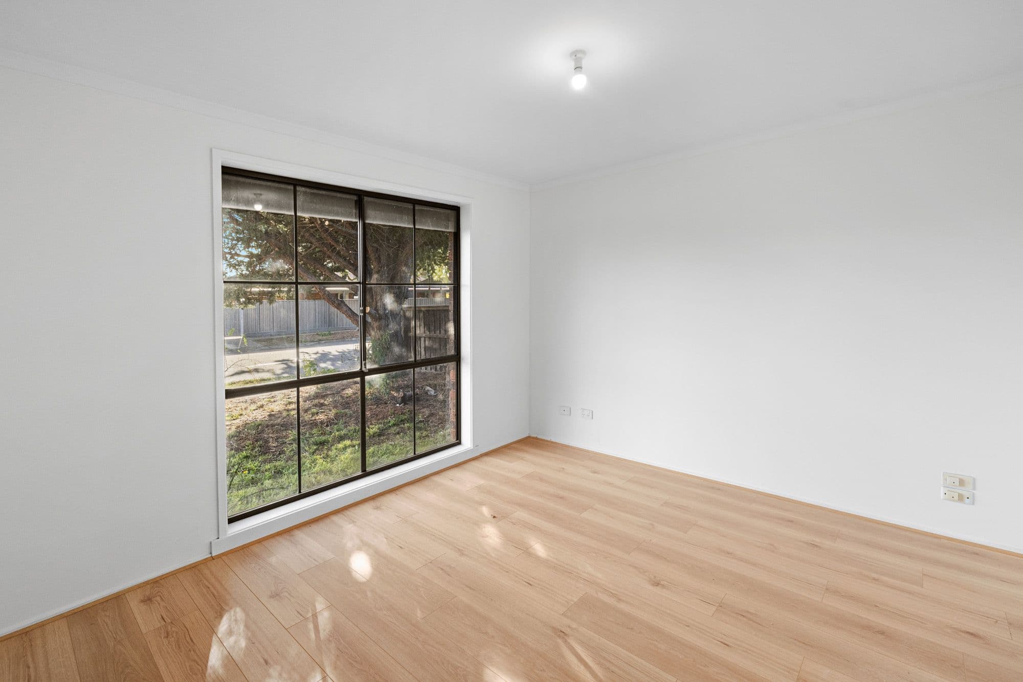 32 Kimberley Road, Werribee VIC 3030, Werribee - Thumbnail 2