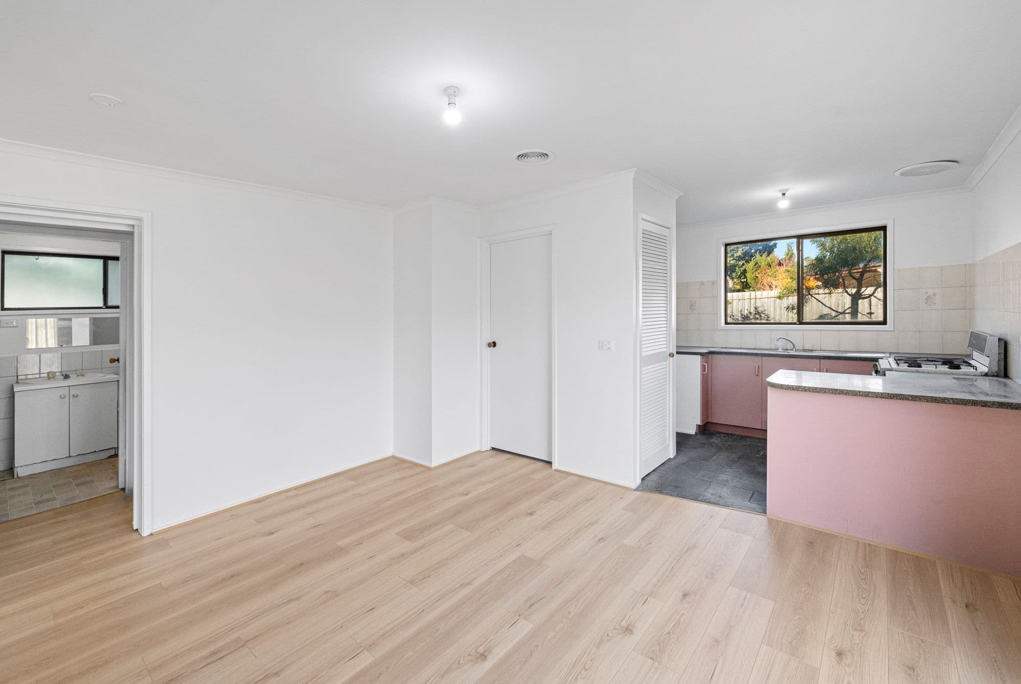 32 Kimberley Road, Werribee VIC 3030, Werribee - Thumbnail 5
