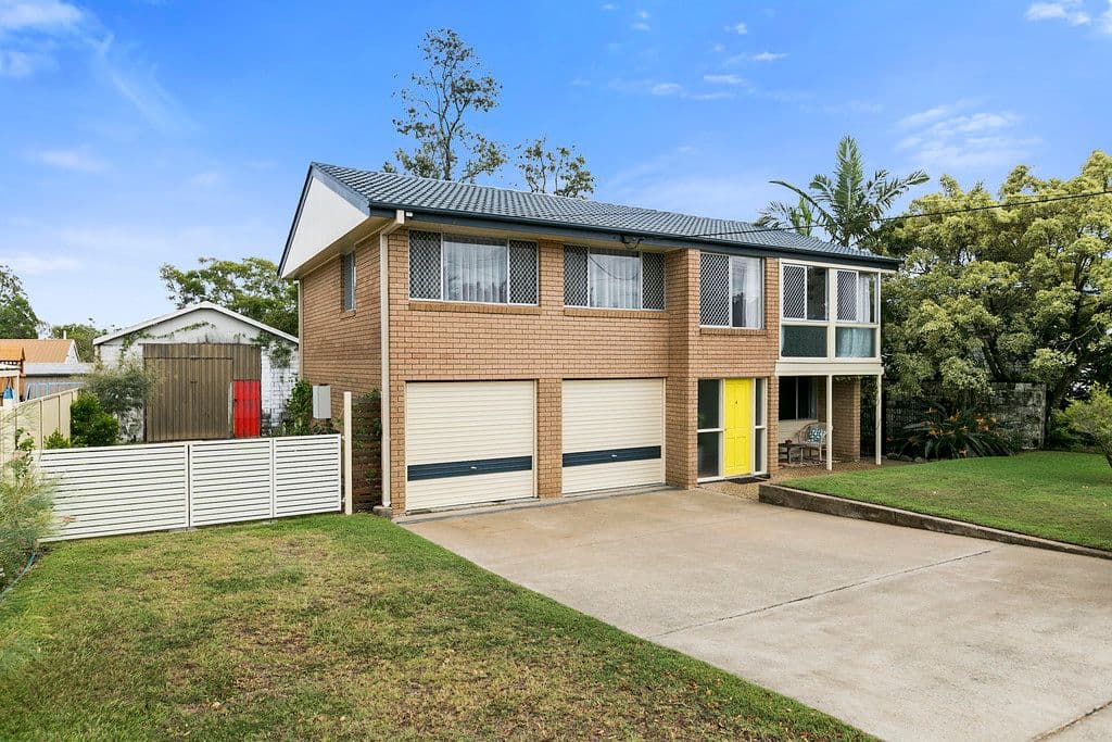 4 Malling Street, Birkdale QLD 4159, Birkdale - Image 1