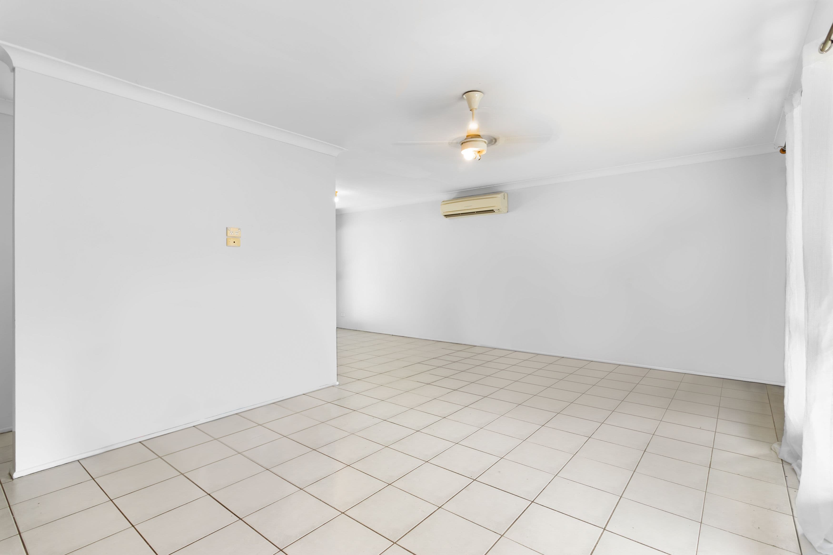 73 Leonie Street, Deception Bay QLD 4508, Deception Bay - Thumbnail 3