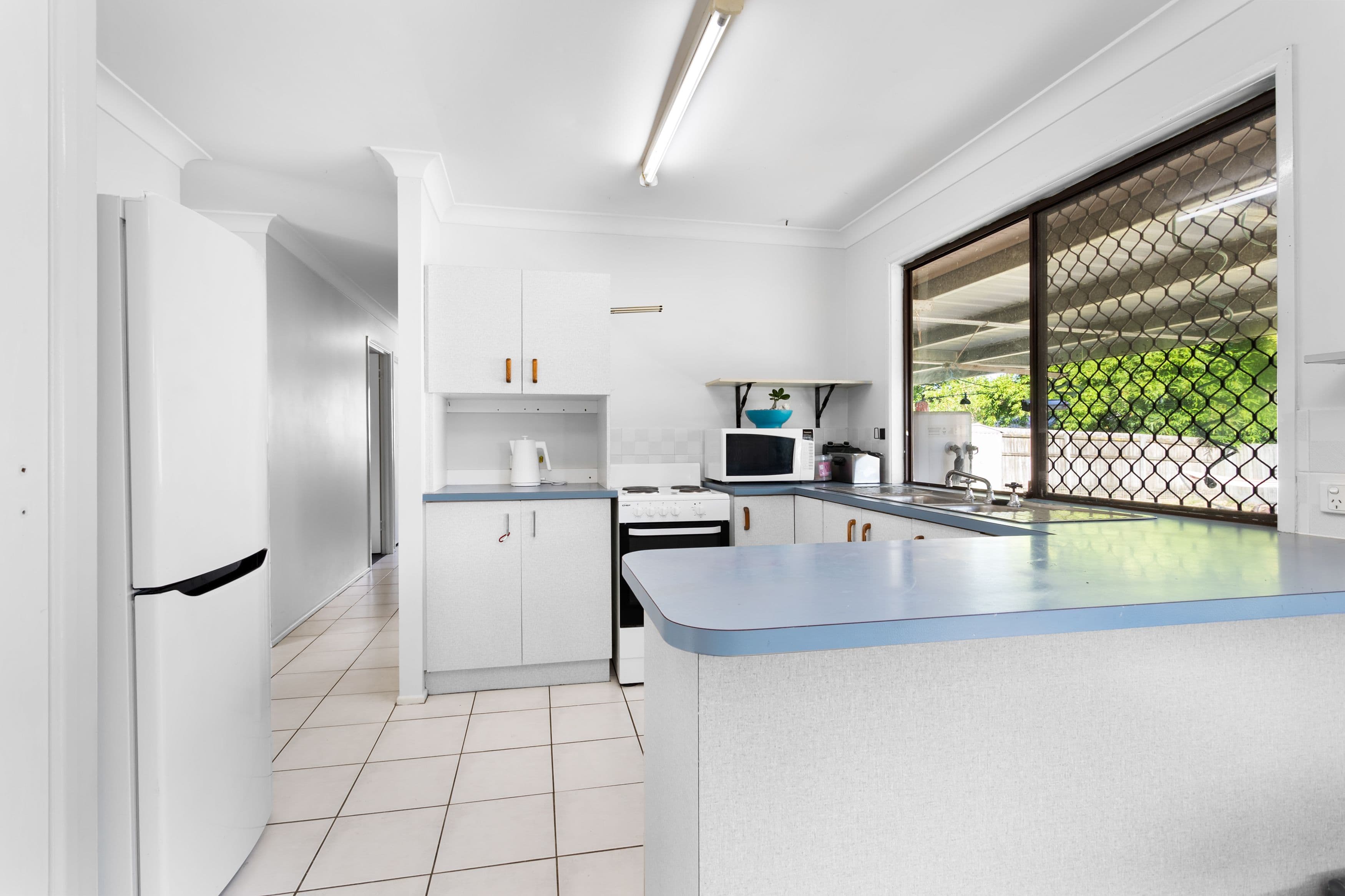 73 Leonie Street, Deception Bay QLD 4508, Deception Bay - Thumbnail 4