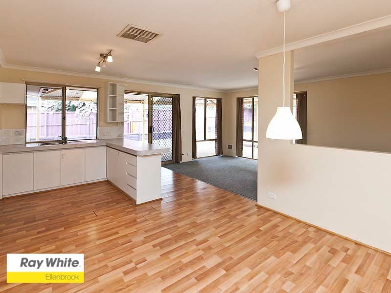 8 Starbush Crescent, Ellenbrook WA 6069, Ellenbrook - Image 1