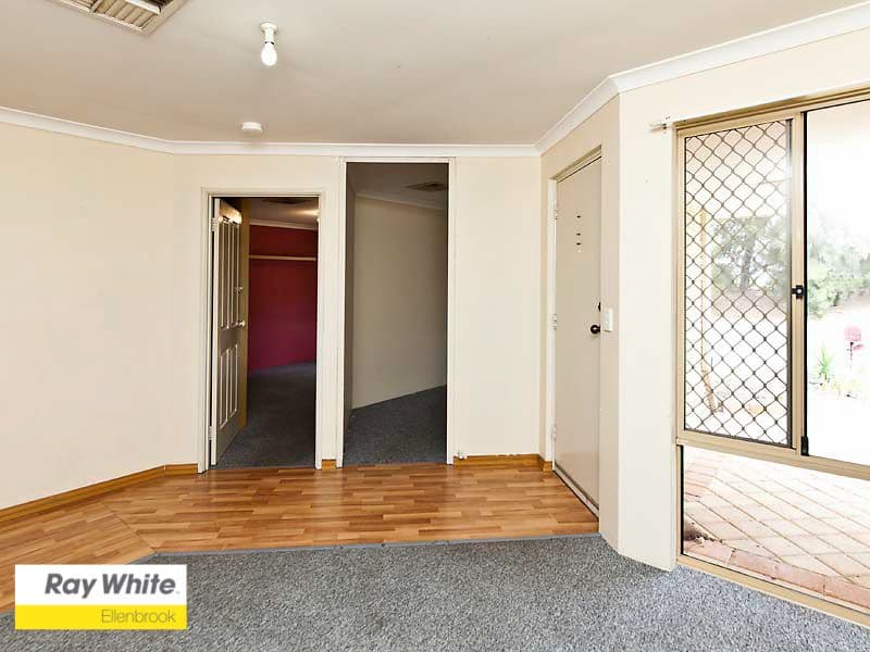 8 Starbush Crescent, Ellenbrook WA 6069, Ellenbrook - Thumbnail 4