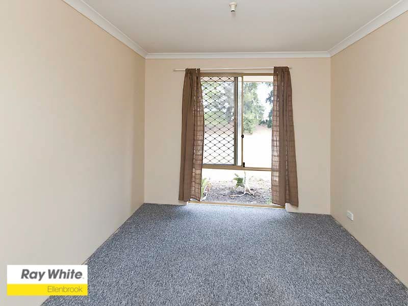 8 Starbush Crescent, Ellenbrook WA 6069, Ellenbrook - Thumbnail 7