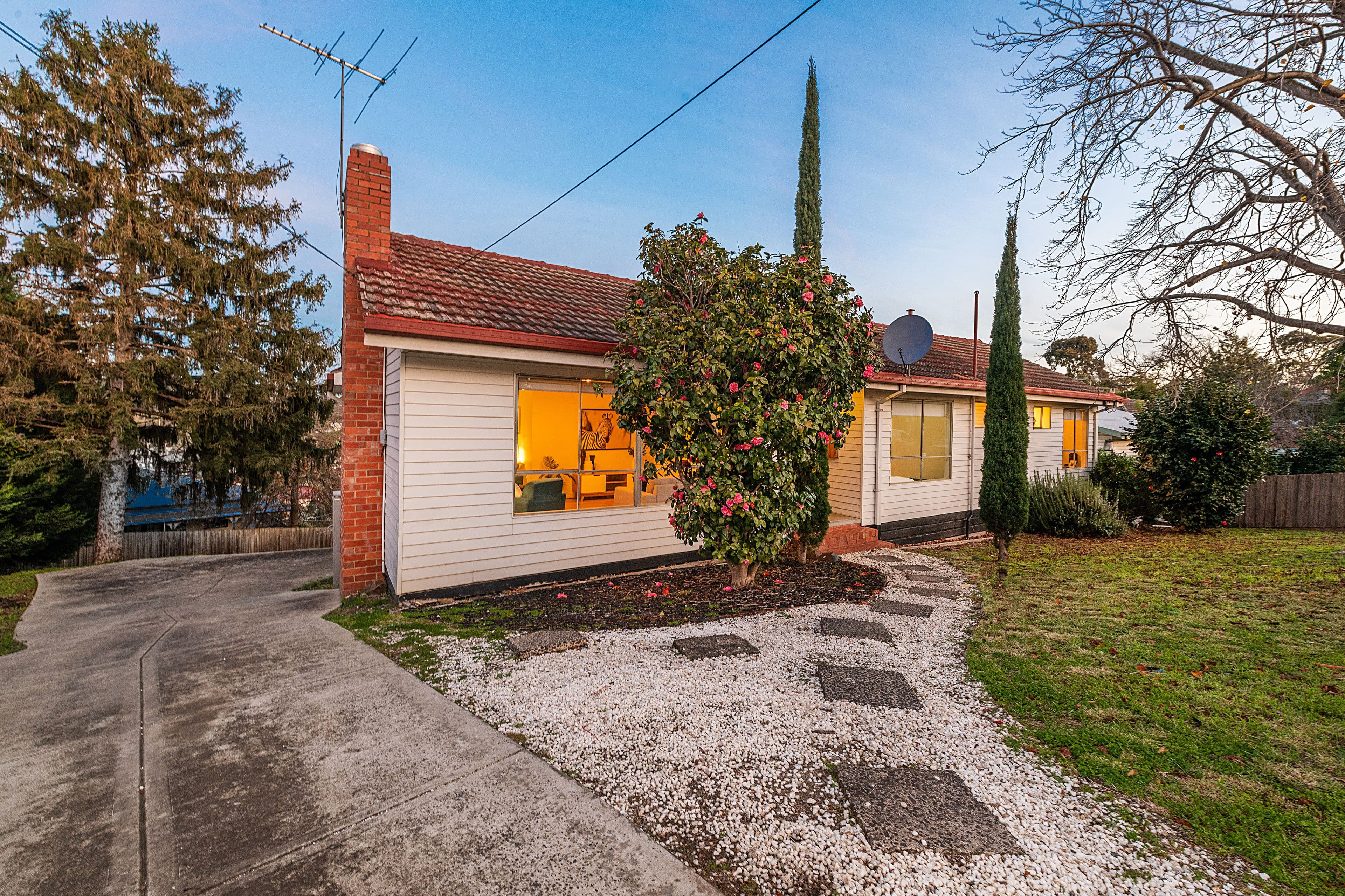 37 The Avenue, Ferntree Gully VIC 3156, Ferntree Gully - Thumbnail 2