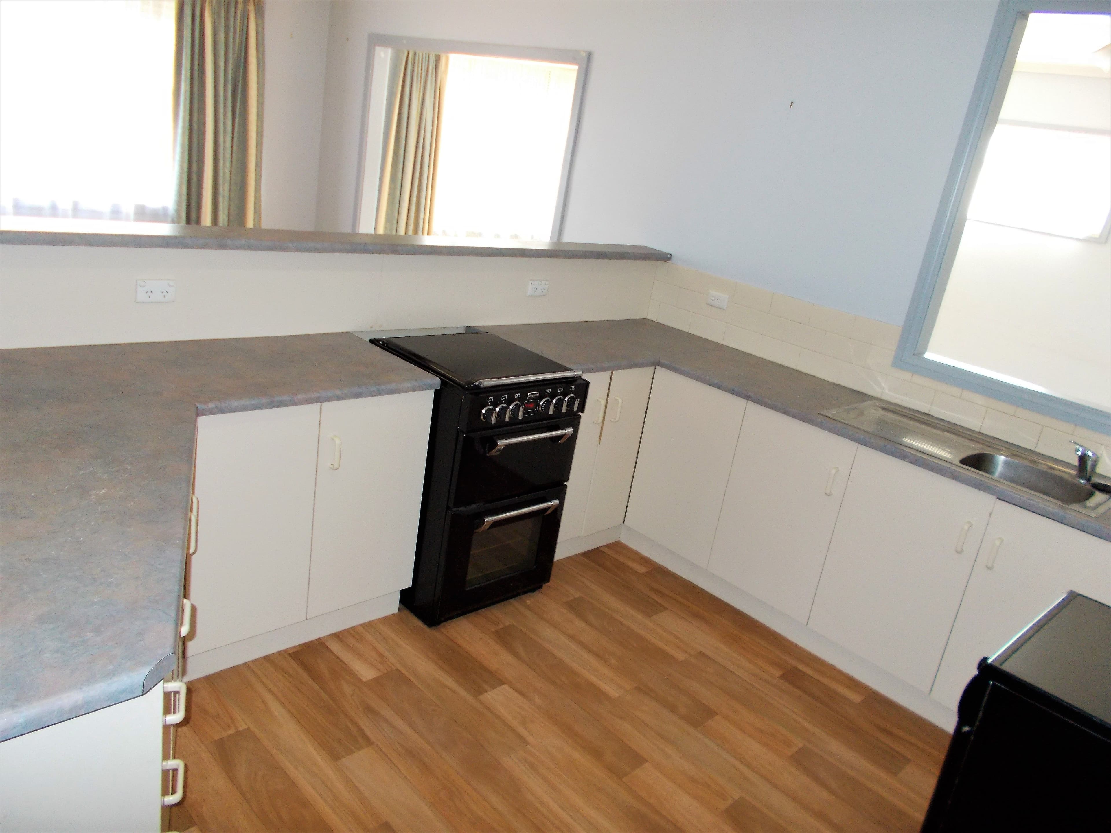6 Philip Avenue, Bordertown SA 5268, Bordertown - Thumbnail 2