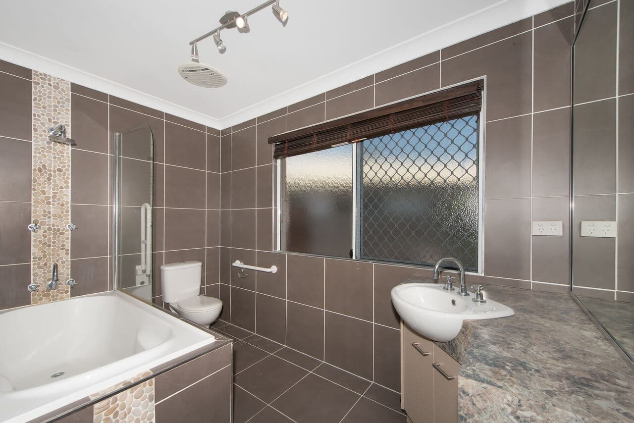 6 Bellbine Street, Kirwan QLD 4817, Kirwan - Thumbnail 5