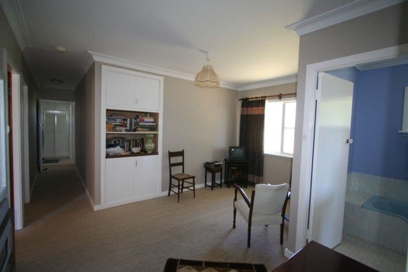 124 East Street, TENTERFIELD NSW 2372, Tenterfield - Thumbnail 8