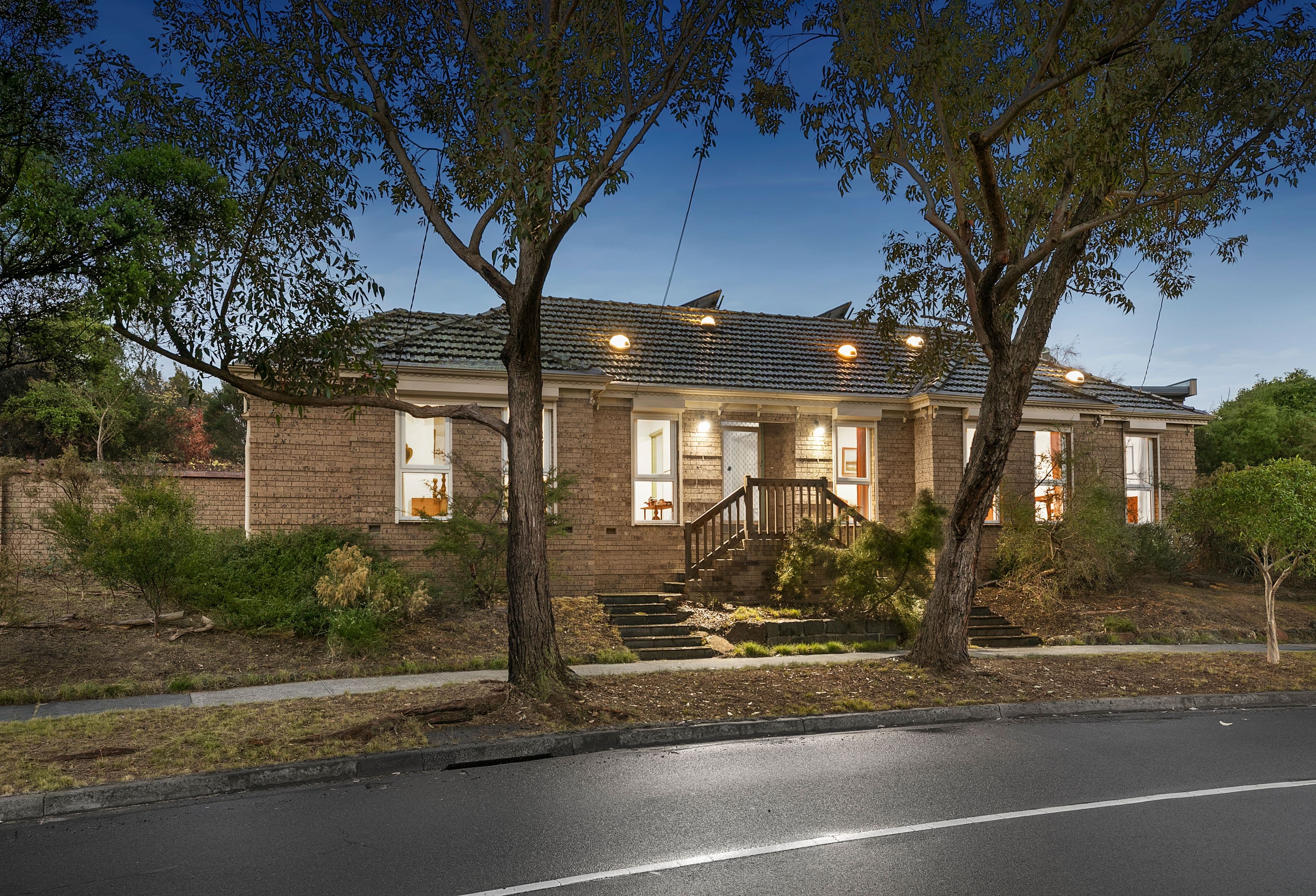 2 Bunker Crescent, Glen Waverley VIC 3150, Glen Waverley - Image 1