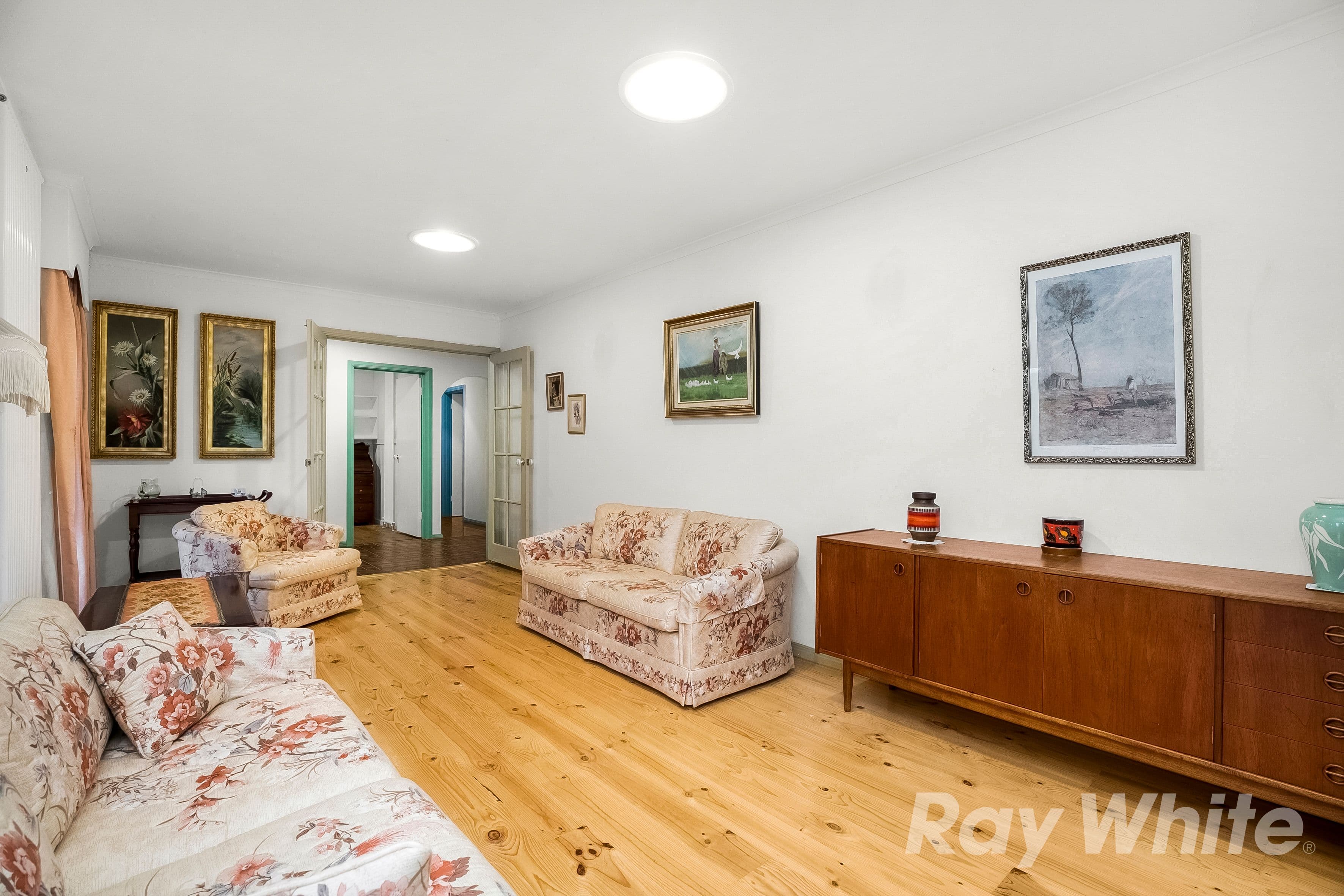 2 Bunker Crescent, Glen Waverley VIC 3150, Glen Waverley - Thumbnail 7