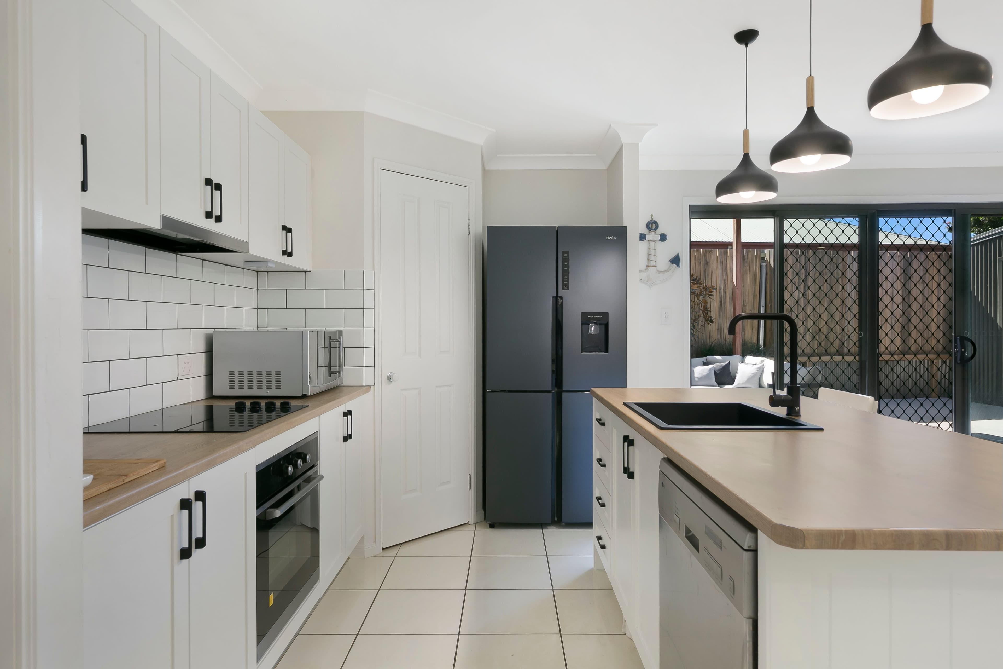 48 Antonson Crescent, Mudgeeraba QLD 4213, Mudgeeraba - Thumbnail 3
