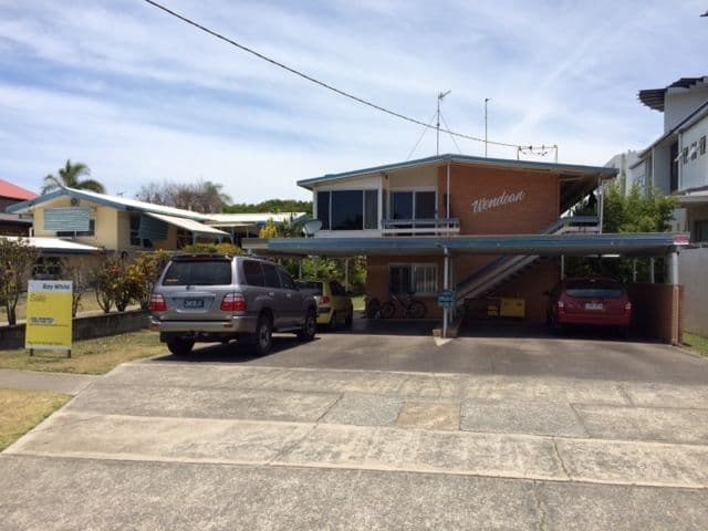42 Tamborine Street, MERMAID WATERS QLD 4218, Mermaid Beach - Thumbnail 2