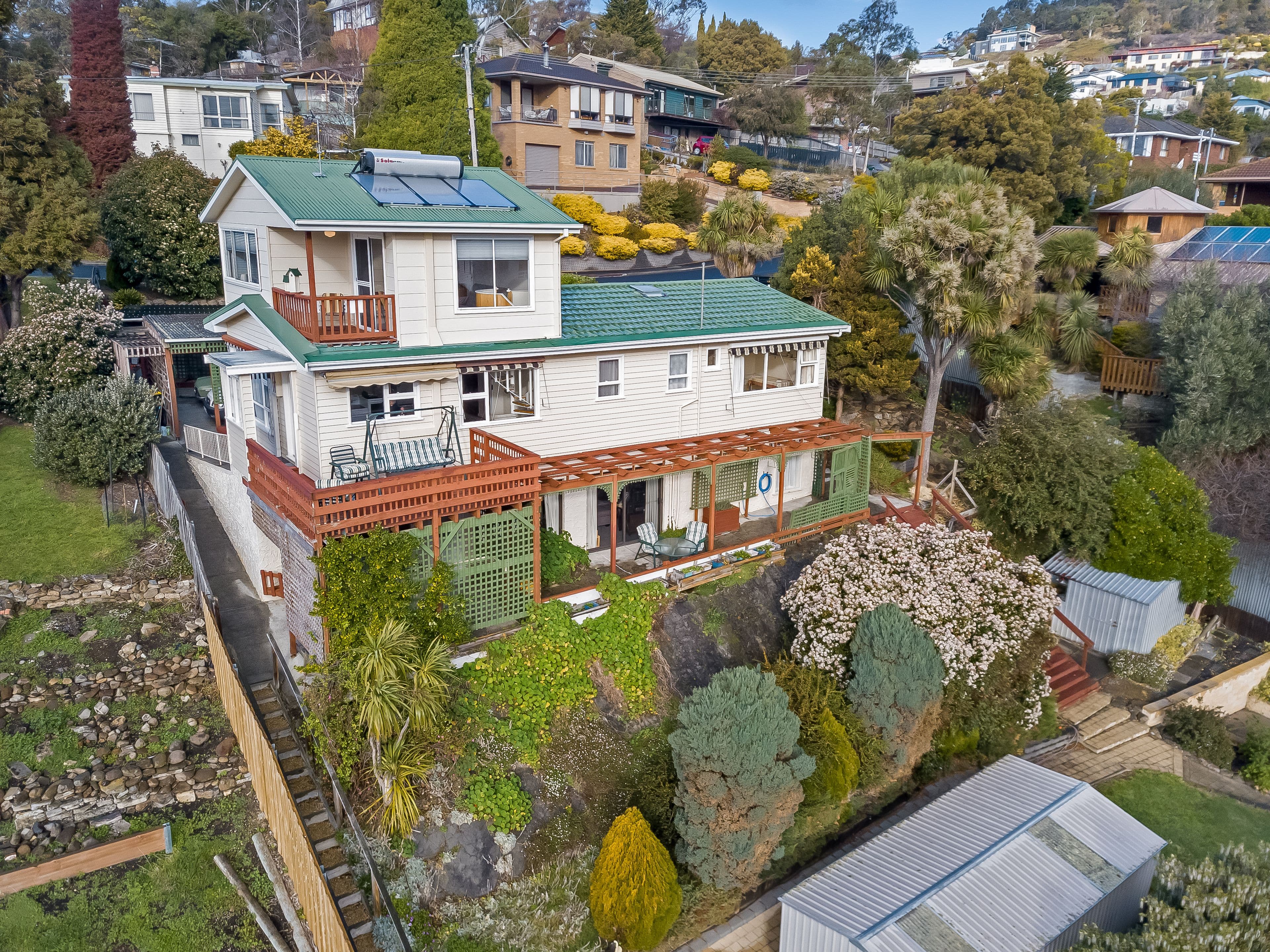 27 Ogilvie Street, Mount Stuart TAS 7000, Mount Stuart - Thumbnail 2