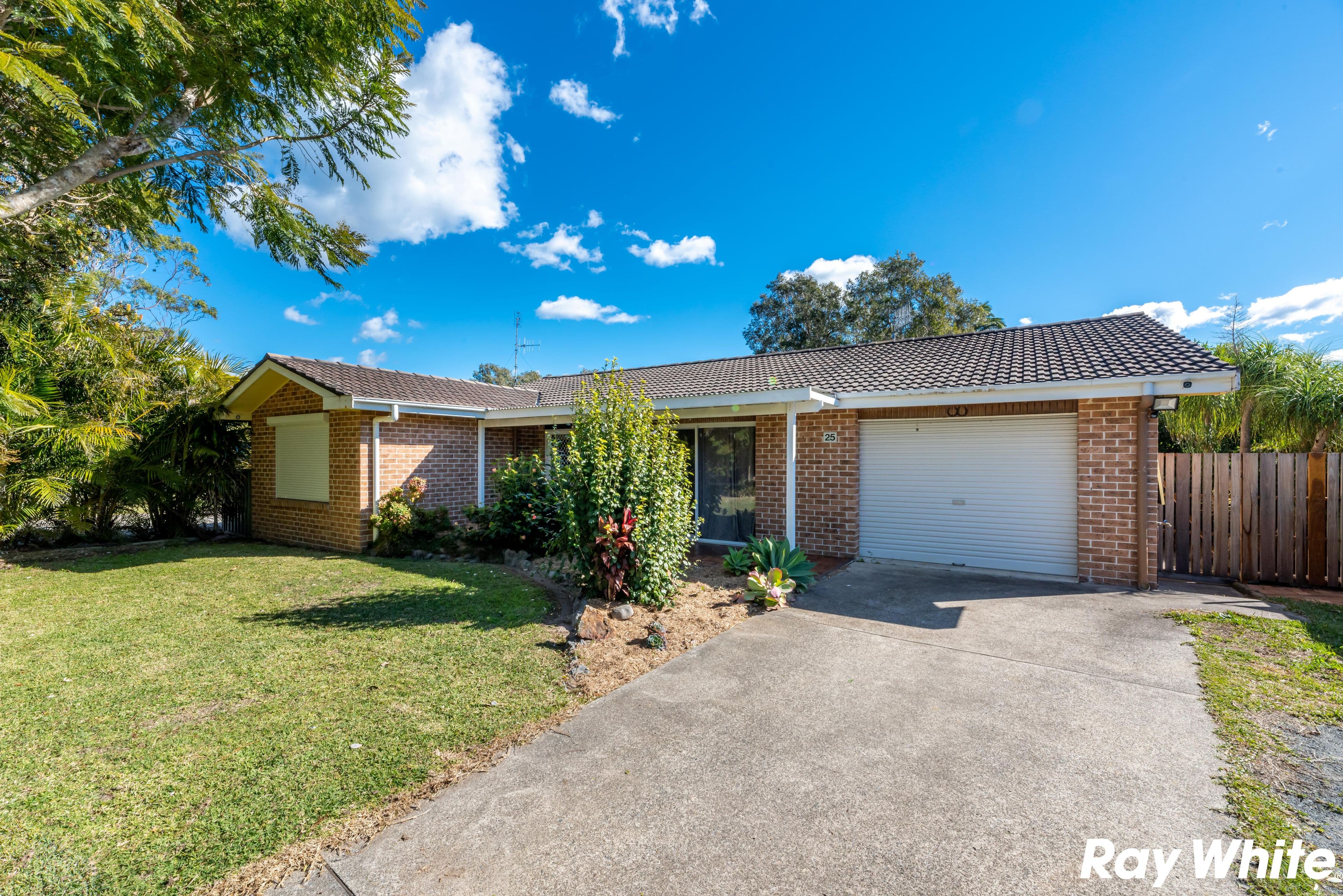 25 King George Parade, Forster - Image 1