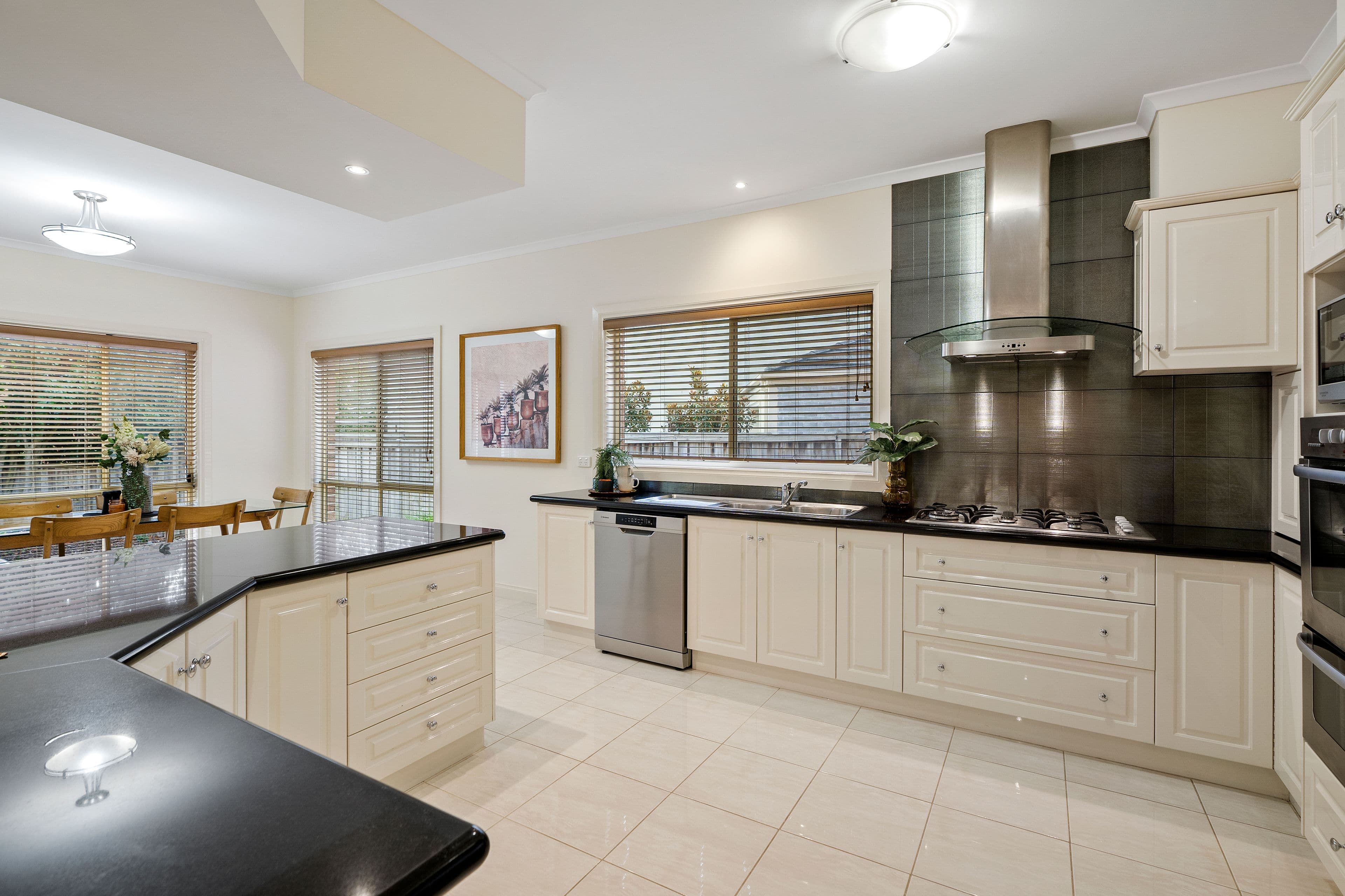 4 Hermitage Place, Rowville VIC 3178, Rowville - Thumbnail 5