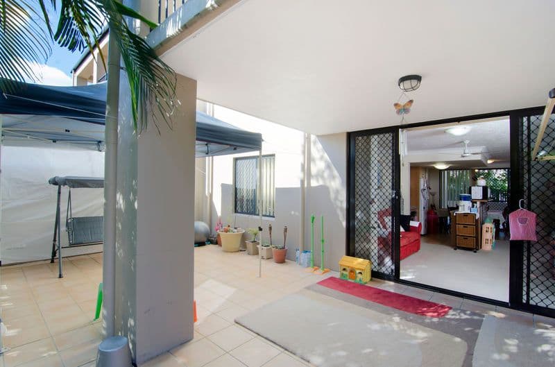 4 Mawarra Street, PALM BEACH QLD 4221, Palm Beach - Thumbnail 4