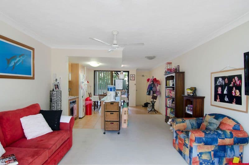 4 Mawarra Street, PALM BEACH QLD 4221, Palm Beach - Thumbnail 5