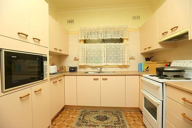 35 Angus Crescent, YAGOONA NSW 2199, Yagoona - Thumbnail 3