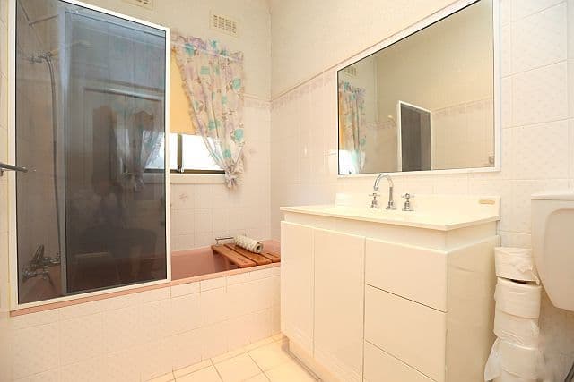 35 Angus Crescent, YAGOONA NSW 2199, Yagoona - Thumbnail 8