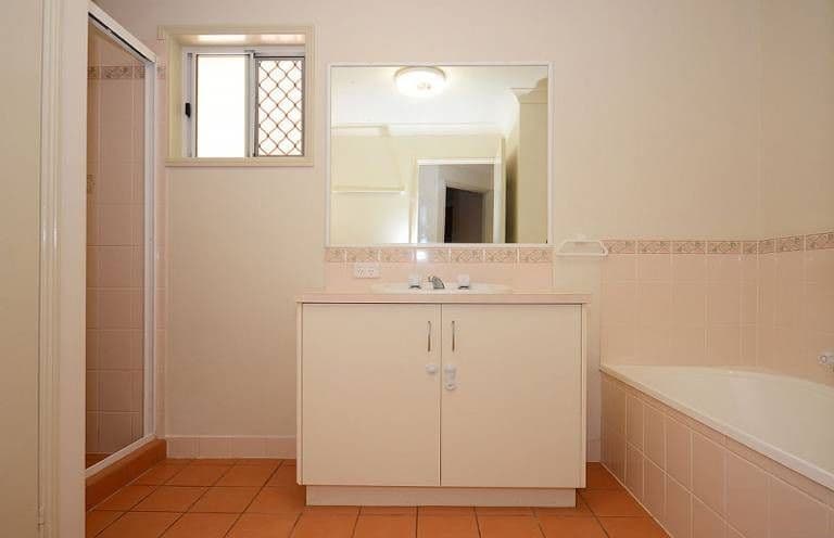 35-37 Denmans Camp Road, SCARNESS QLD 4655, Scarness - Thumbnail 6