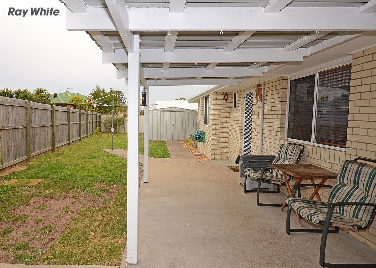 18 Warrego Drive, POINT VERNON QLD 4655, Point Vernon - Thumbnail 3