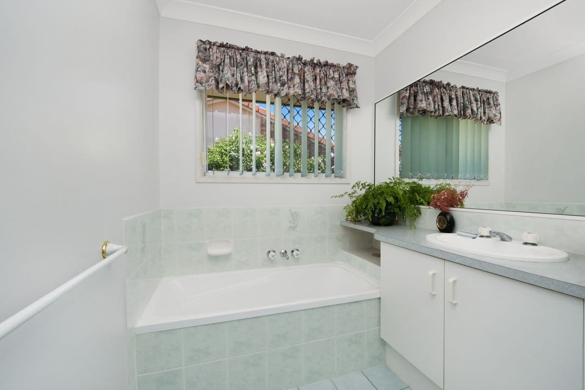 17 Antigua Crescent, Deception Bay QLD 4508, Deception Bay - Thumbnail 7