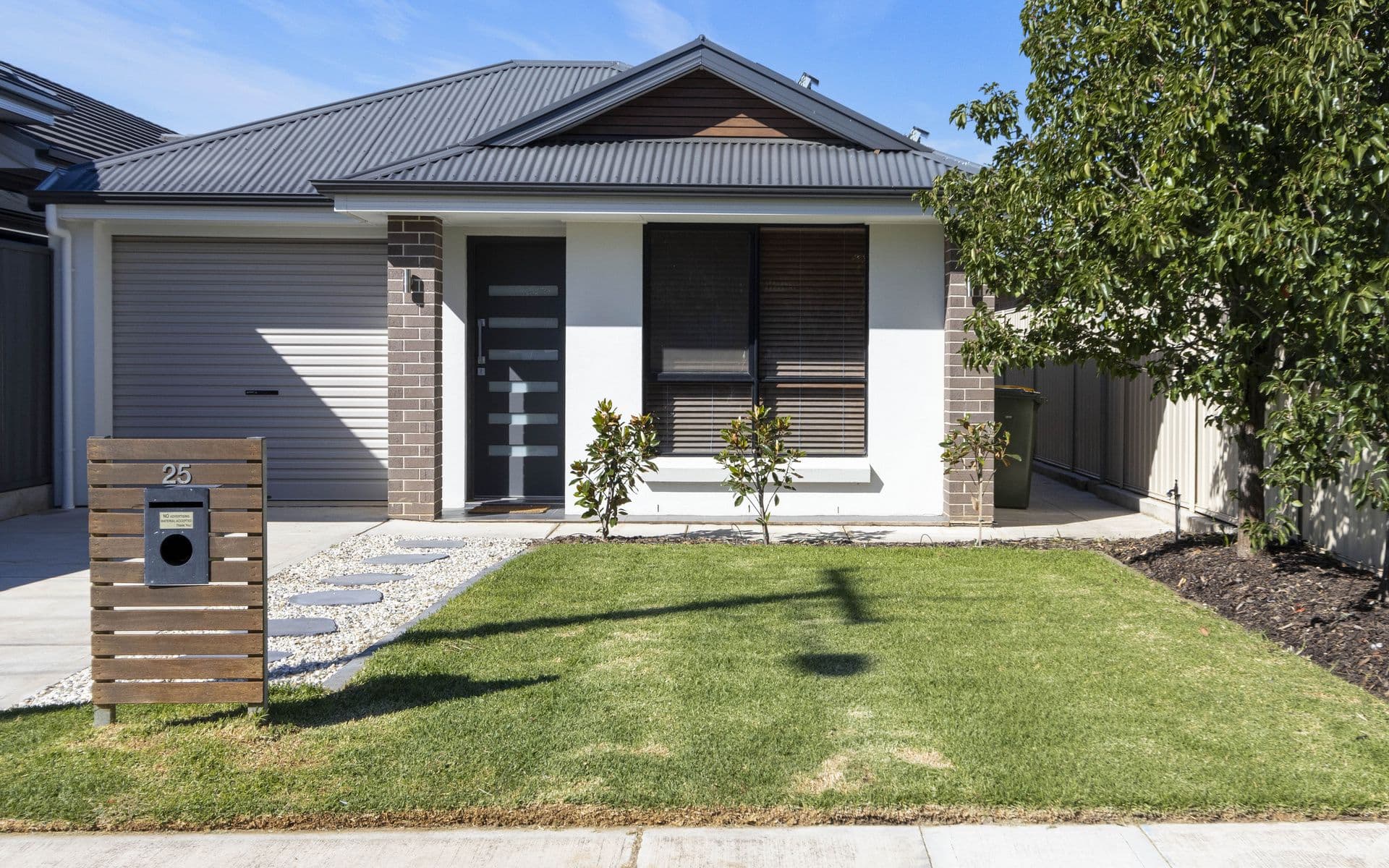 25 Lucerne Grove, Findon SA 5023, Findon - Image 1