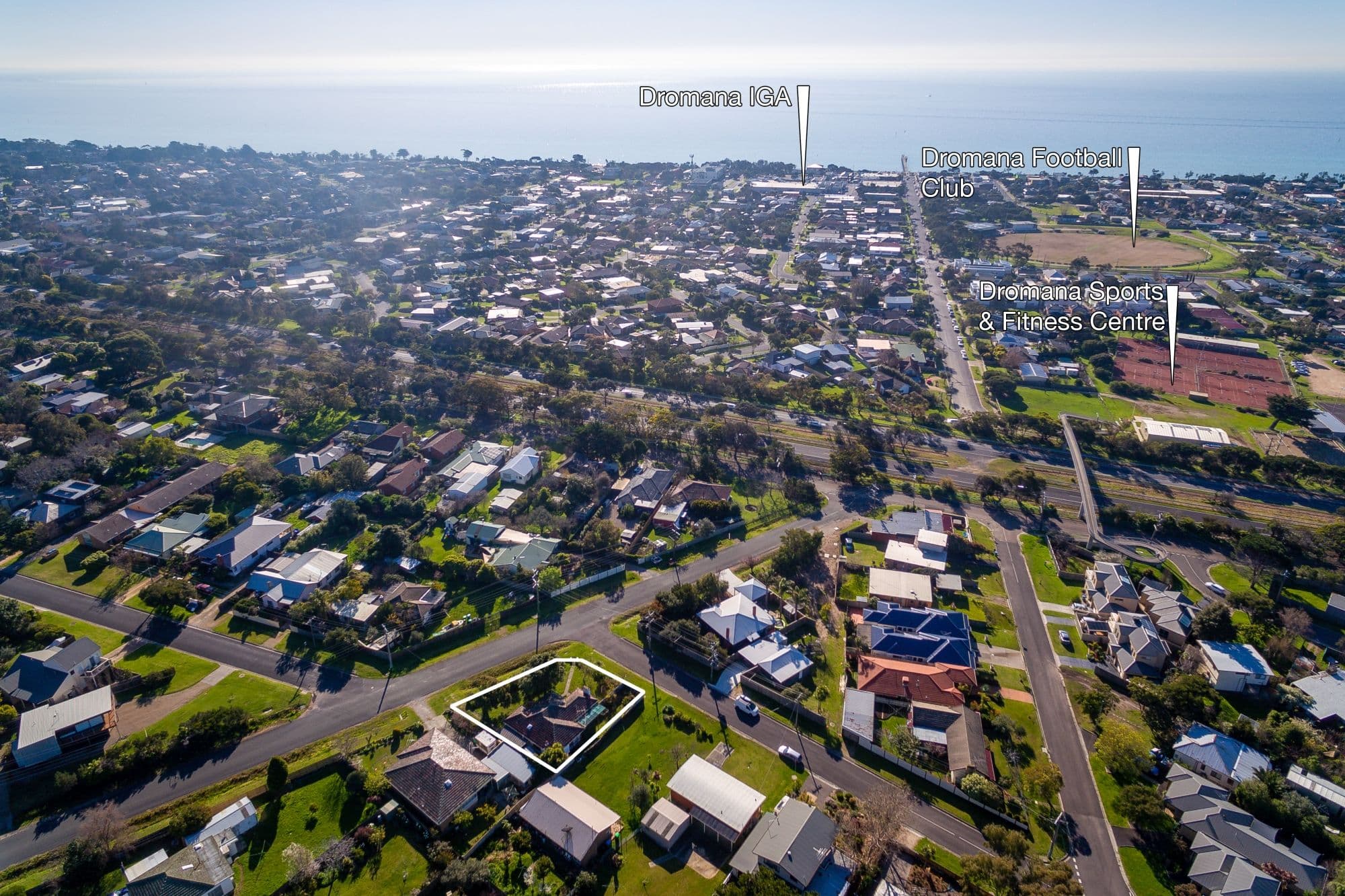 35 Elizabeth Avenue, Dromana VIC 3936, Dromana - Thumbnail 2