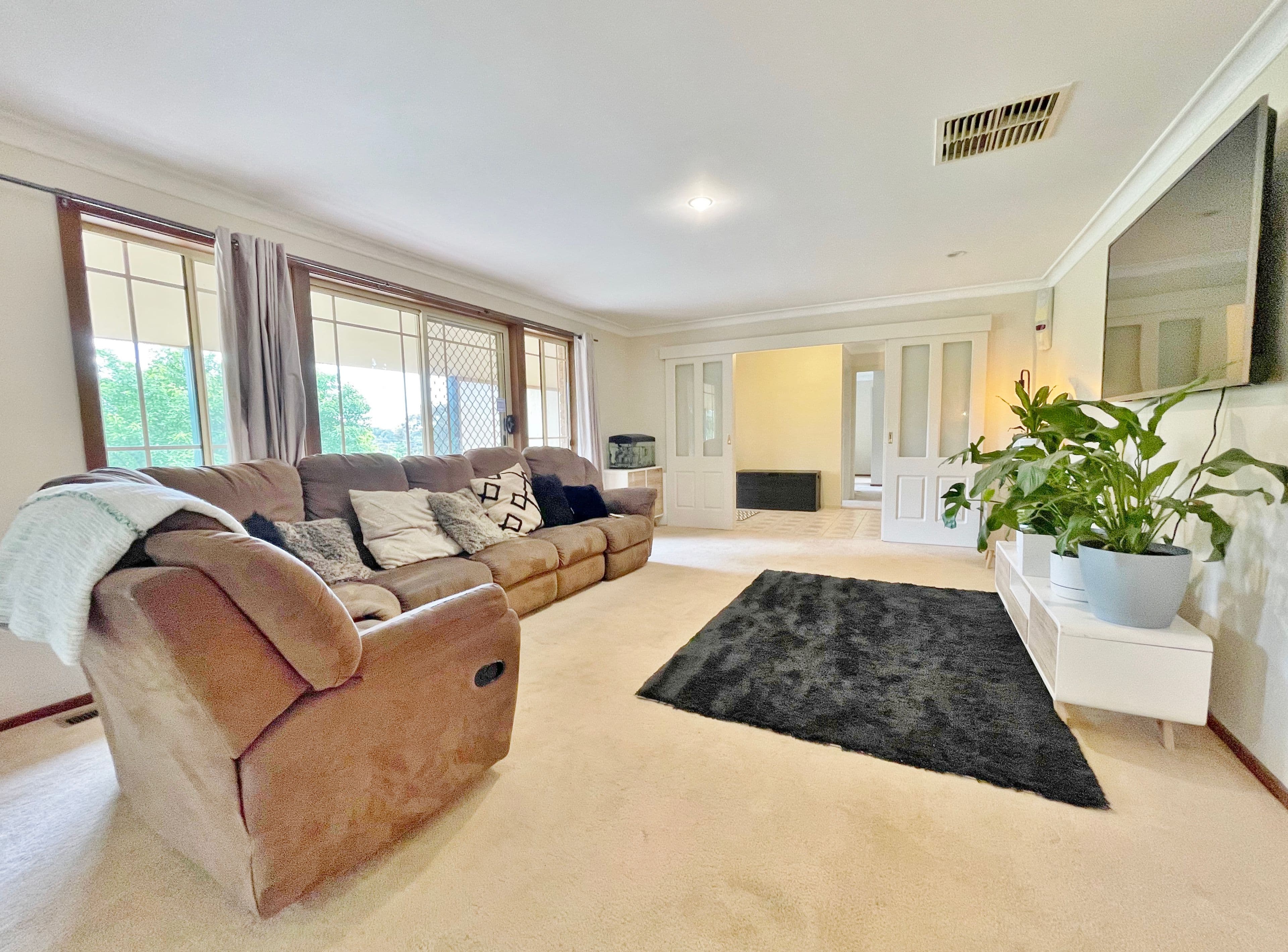 12 Jim Anderson Avenue, Young NSW 2594, Young - Thumbnail 4