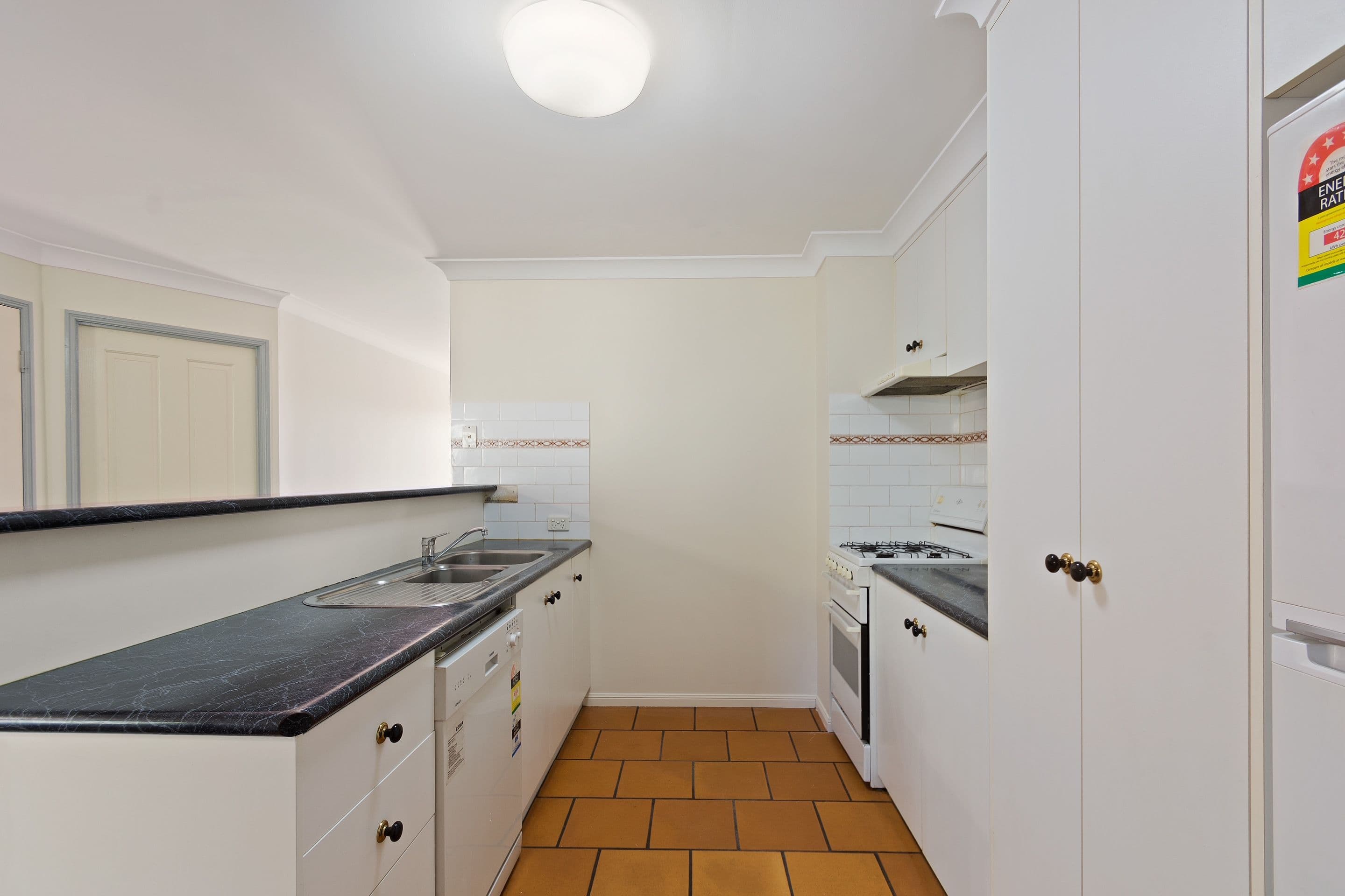 2-6 Roser Close, Kearneys Spring QLD 4350, Kearneys Spring - Thumbnail 4