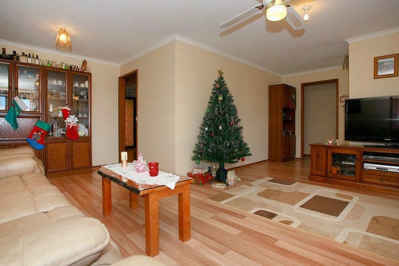 42 Huntington Drive, HAMPTON PARK VIC 3976, Hampton Park - Thumbnail 5
