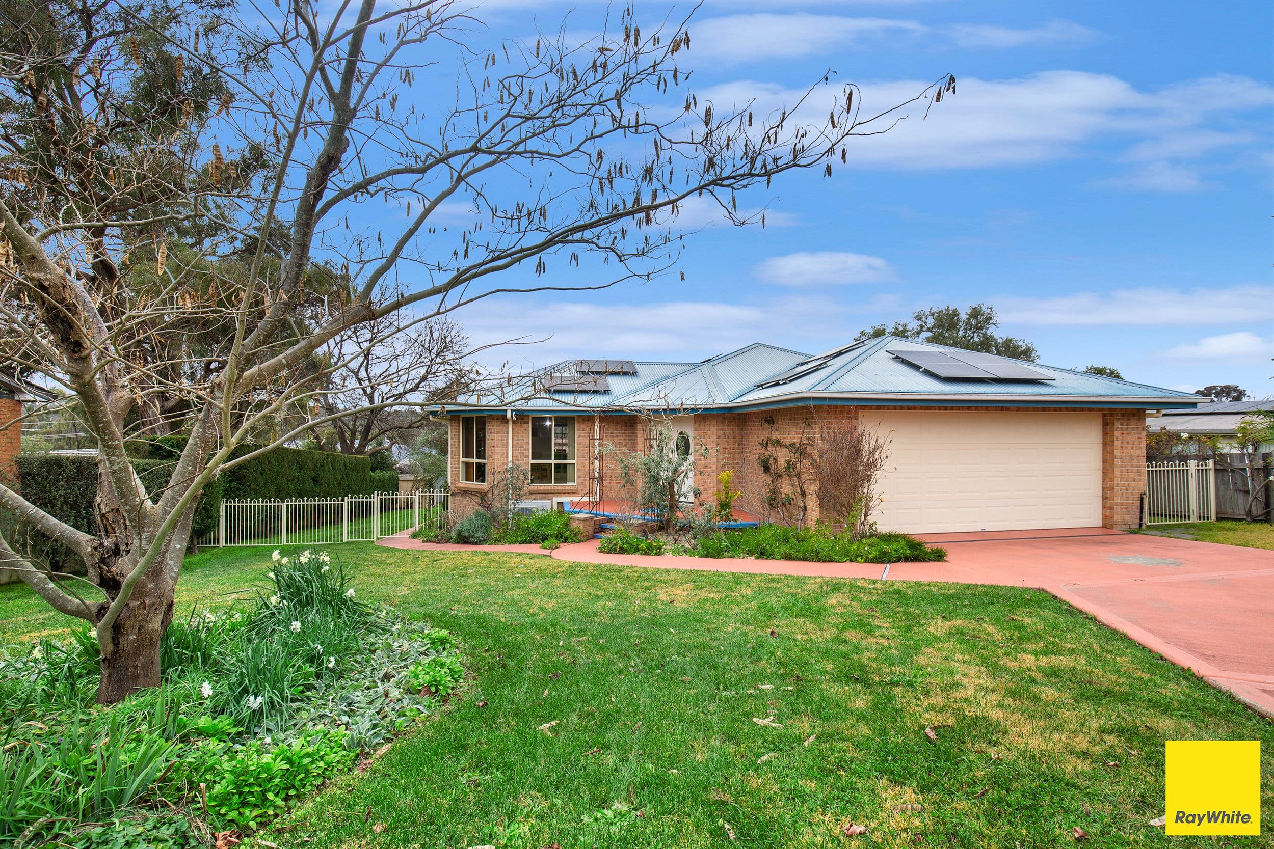 2 Johnson Avenue, Armidale NSW 2350, Armidale - Image 1