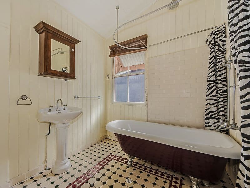 18 Norman Street, SOUTHPORT QLD 4215, Southport - Thumbnail 6