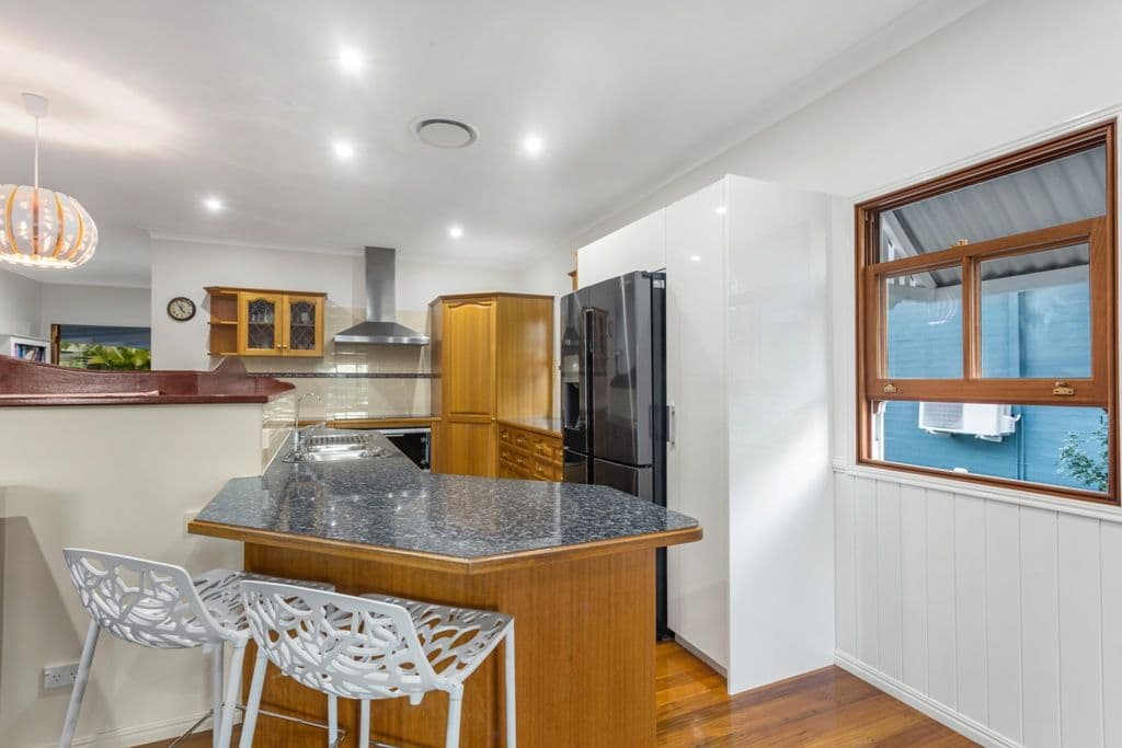 6 Daniel Place, Newmarket QLD 4051, Newmarket - Thumbnail 5