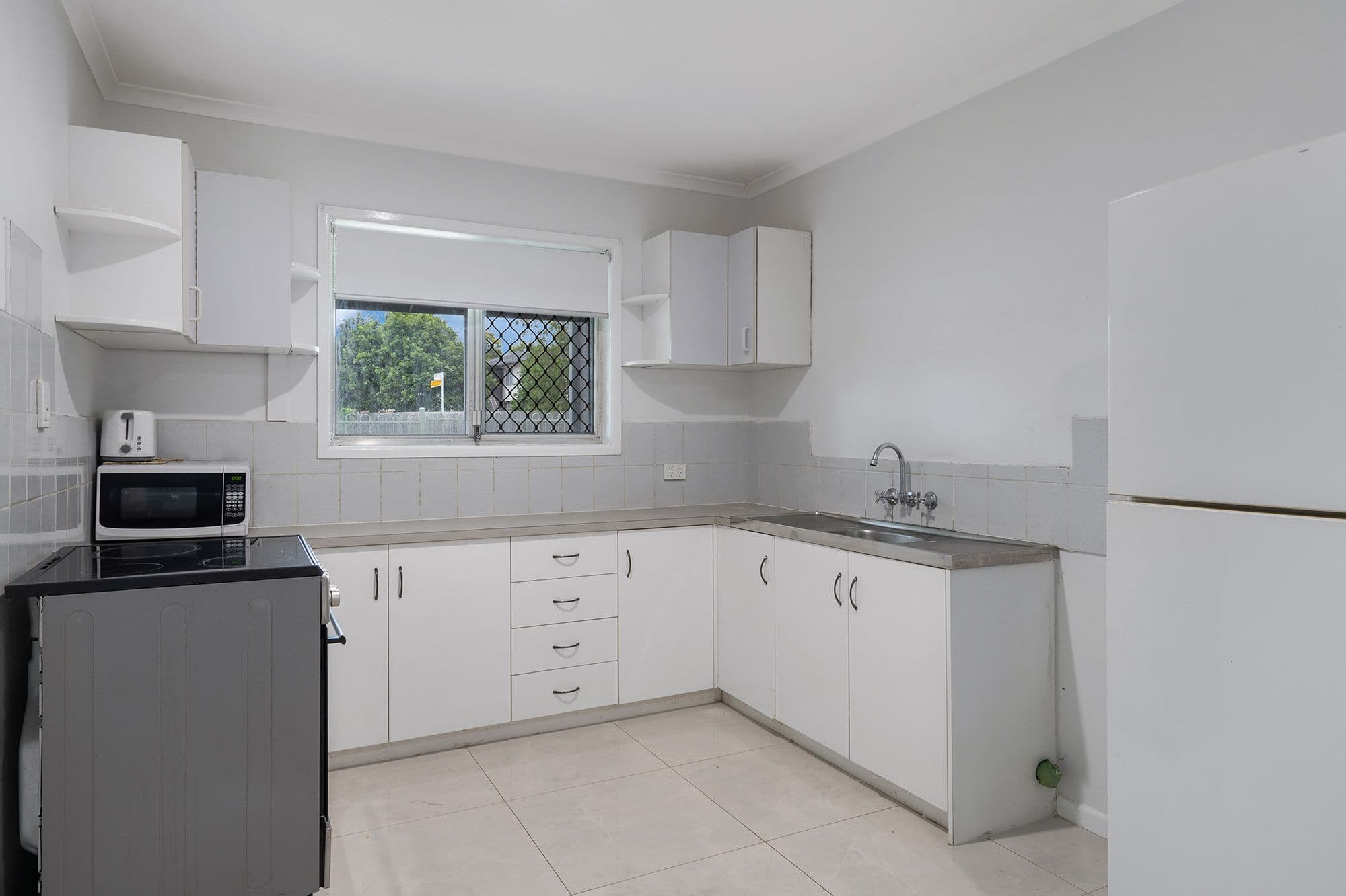 9 Birch Street, Kingston QLD 4114, Kingston - Thumbnail 4