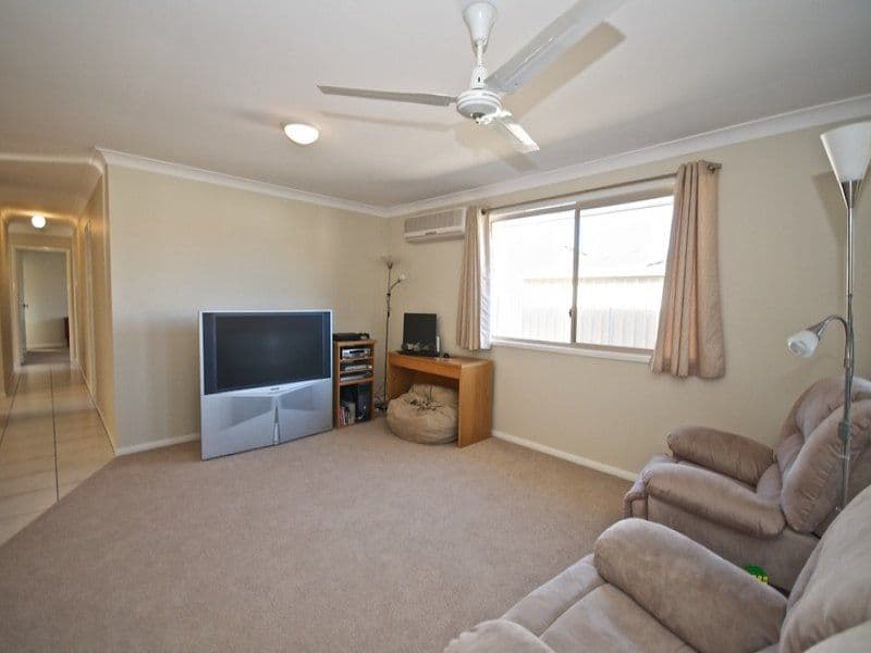 7 Fairweather Drive, PARKWOOD QLD 4214, Parkwood - Thumbnail 4